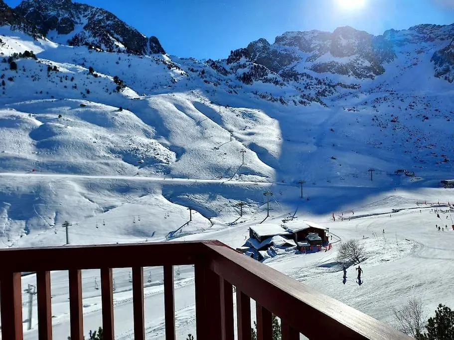 Appartement Station De Ski La Mongie Pieds Des Pistes 6 Couchages Баньер-де-Бигор 0*,  Франция